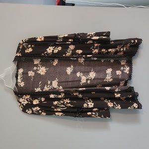 Sz M - Maurices Flowy Cover-Up - Preowned